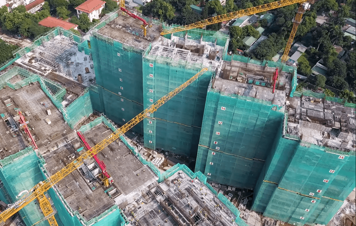 Đơn vị thi công của chung cư Sun Grand City Quảng An được Coteccons đảm nhiệm.